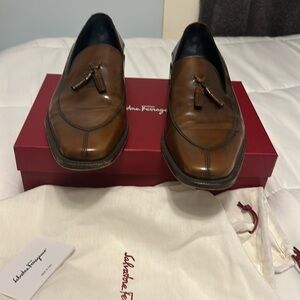 Ferragamo Mens US 13 brown loafers with tassels